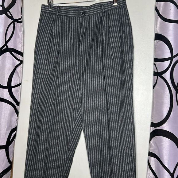 Vintage 80s Just For Petites Black & gray striped pants, vintage 12,30” waist - Picture 2 of 8